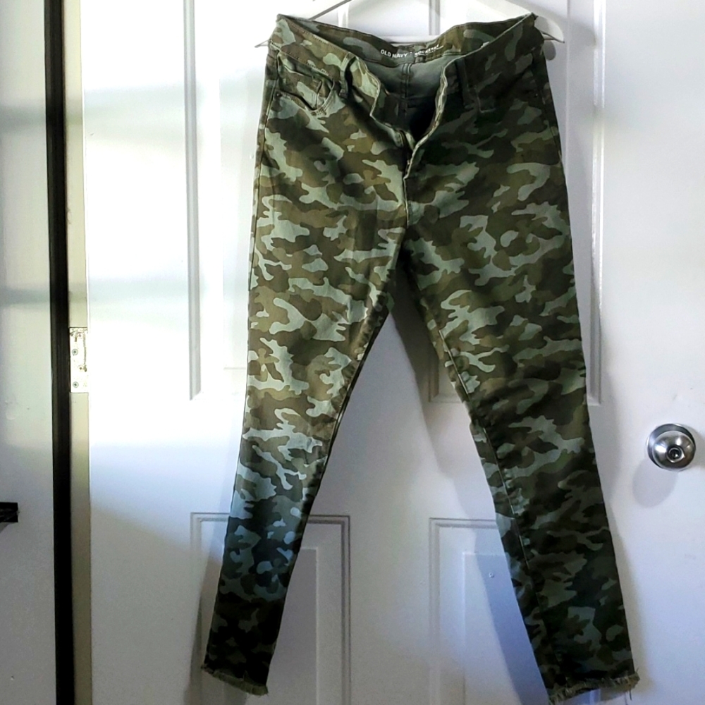 Old Navy Camo Pants